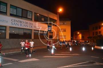 Telde se engancha al amor con su carrera nocturna (Foto TA)